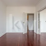 Rent 5 bedroom apartment of 200 m² in Lisbon