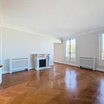 Rent 8 bedroom apartment of 196 m² in Paris