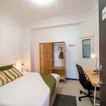 Rent a room of 156 m² in Valencia