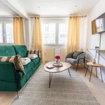 Rent 1 bedroom apartment of 39 m² in paris