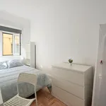 Rent 16 bedroom apartment in Lisbon