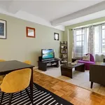 Rent 2 bedroom apartment of 950 m² in Bronx