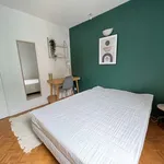 Rent a room in paris