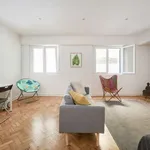 Rent 2 bedroom apartment of 70 m² in lisbon