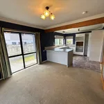 Rent 3 bedroom house in Papamoa Beach