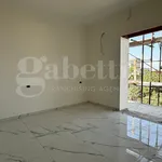 Rent 2 bedroom apartment of 75 m² in Napoli