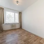 Pronajměte si 2 ložnic/e byt o rozloze 42 m² v Kladno