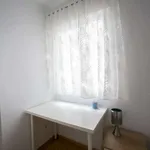 Rent a room of 120 m² in valencia