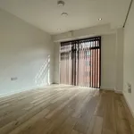 Rent 2 bedroom flat in Leicester