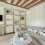 Rent 1 bedroom apartment of 538 m² in Paris