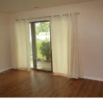 Rent 2 bedroom apartment of 93 m² in Burlington