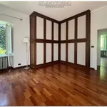 Rent 5 bedroom apartment of 140 m² in Turin