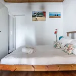 Rent 3 bedroom apartment of 60 m² in lisbon