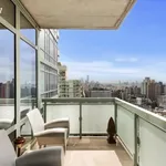 Rent 2 bedroom apartment of 109 m² in New York