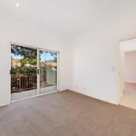 Rent 2 bedroom apartment in Coogee