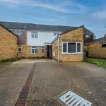 Rent 5 bedroom flat in South East England