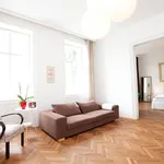 Miete 3 Schlafzimmer wohnung von 1033 m² in Vienna