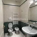 Rent 5 bedroom apartment of 120 m² in Roma Imperiale