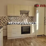 Pronajměte si 3 ložnic/e byt o rozloze 64 m² v Opava