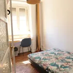 Rent a room in lisbon