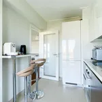 Rent 1 bedroom apartment of 70 m² in lisbon