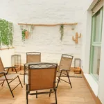 Rent 1 bedroom apartment of 592 m² in Seville