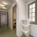 Rent 4 bedroom apartment in Barcelona