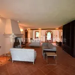 Rent 5 bedroom house of 1 m² in Rome