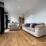 Rent 3 bedroom flat in Aberdeen