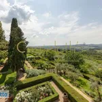 Rent 6 bedroom house of 900 m² in Florence