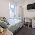 Rent 6 bedroom flat in East Midlands