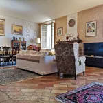 Rent 3 bedroom apartment of 155 m² in Spoleto