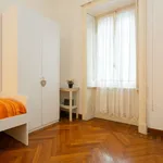 Rent a room in milan