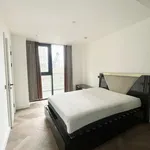 Rent 3 bedroom flat in London