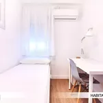 Rent 4 bedroom apartment in Seville