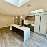 Rent 5 bedroom house in Trafford