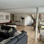 Huur 5 slaapkamer huis van 5000 m² in Nivelles