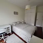 Rent a room in lisbon