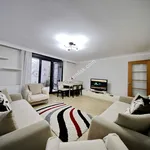 Rent 4 bedroom apartment of 100 m² in İstanbul