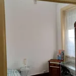 Rent a room of 150 m² in coimbra