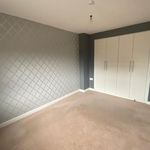 Rent 4 bedroom flat in East Midlands