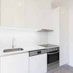 Rent 2 bedroom apartment of 89 m² in Lisbon