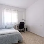 Rent a room of 100 m² in Castelló de la Plana