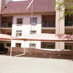 Rent 2 bedroom apartment in Randburg