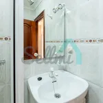 Alquilo 3 dormitorio apartamento de 90 m² en Oviedo