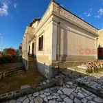 Rent 5 bedroom house of 380 m² in Campo Calabro