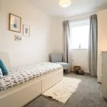 Rent 2 bedroom flat in Salford