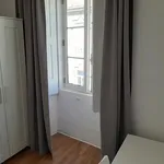 Rent 5 bedroom apartment in Porto