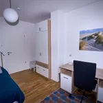 Miete 3 Schlafzimmer wohnung von 83 m² in Frankfurt am Main