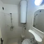 Rent 2 bedroom apartment of 70 m² in Кършияка